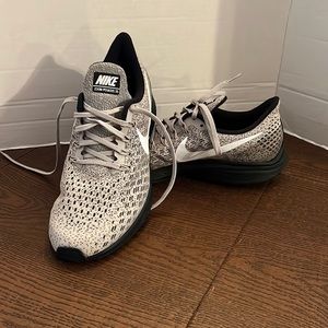 Womens nike zoom Pegasus 35